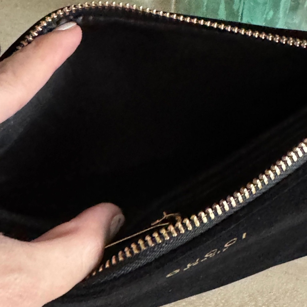 Gucci Beauty GWP Converted Pouch - Picture 11 of 13